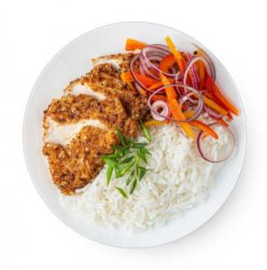 Птица в сухарях с рисом и овощами